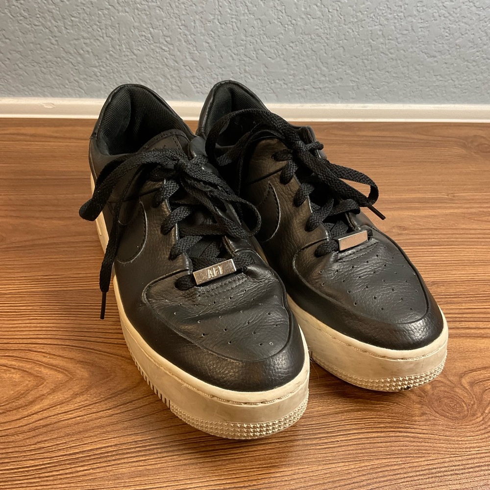 Nike Air Force 1 Sage Low Black Leather Platform Sneakers Women’s Size 8.5